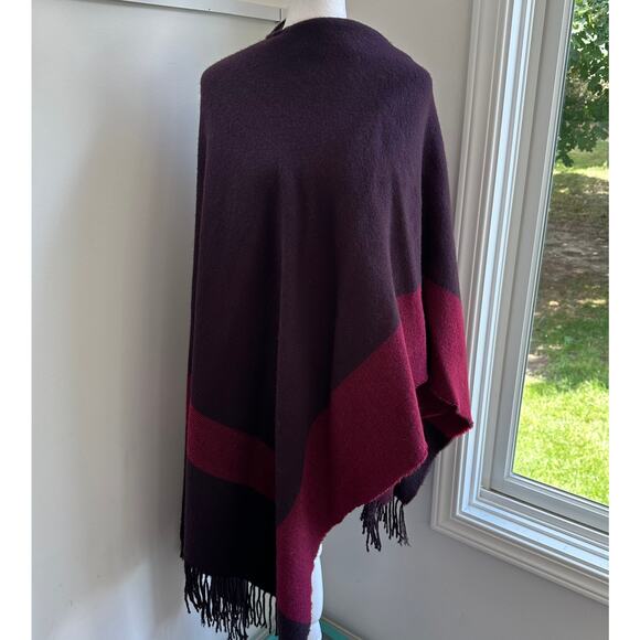 Soft Surroundings One Size Wrap Poncho Fringe Soft Cozy Versatile Small - XL - Picture 7 of 8